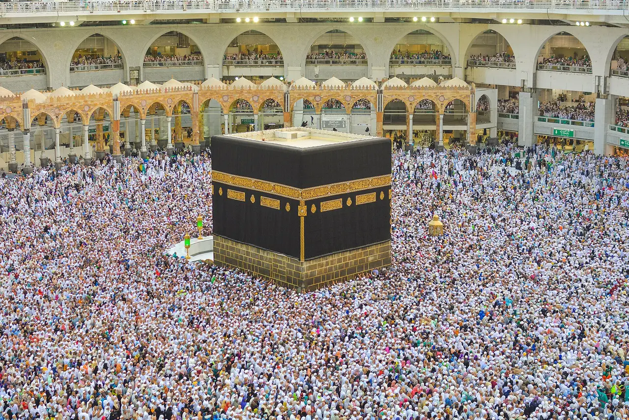 Umrah 14N from Maheshtala