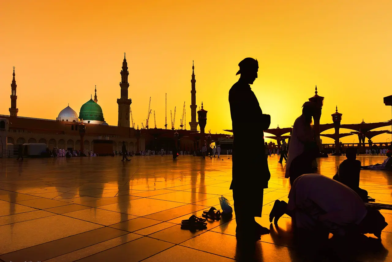10-Day Umrah Package from Prayagraj