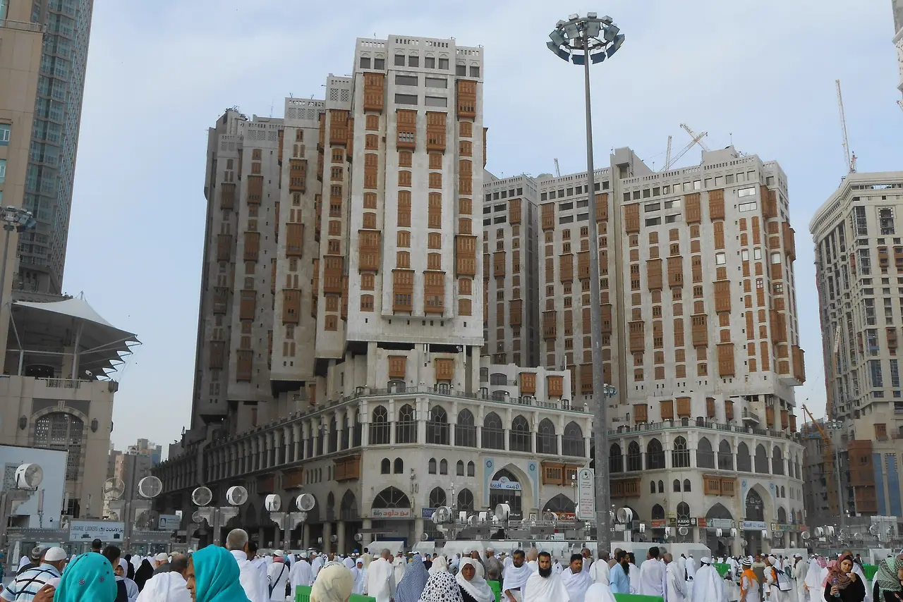Premium Umrah 9 Days — Kulti
